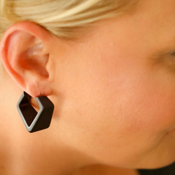 Wide Cubist Frosted Lucite Hoop Black Earrings - Picture 7 of 7